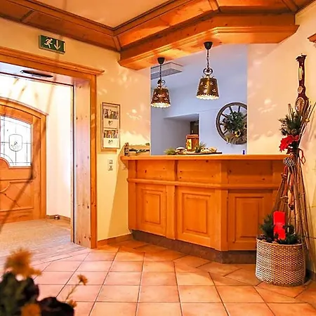 Landgasthof Seisenbergklamm Han/Misafirhane Weissbach bei Lofer