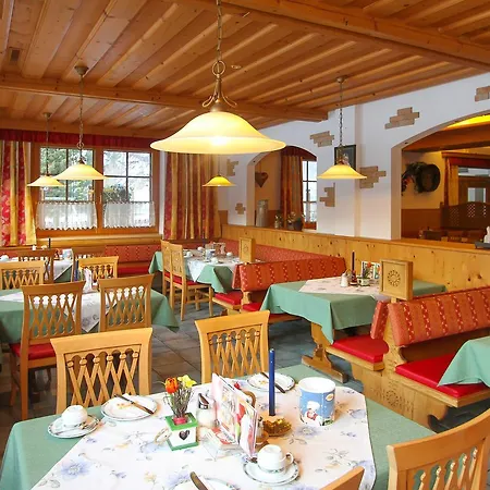 Penzion Landgasthof Seisenbergklamm 3*